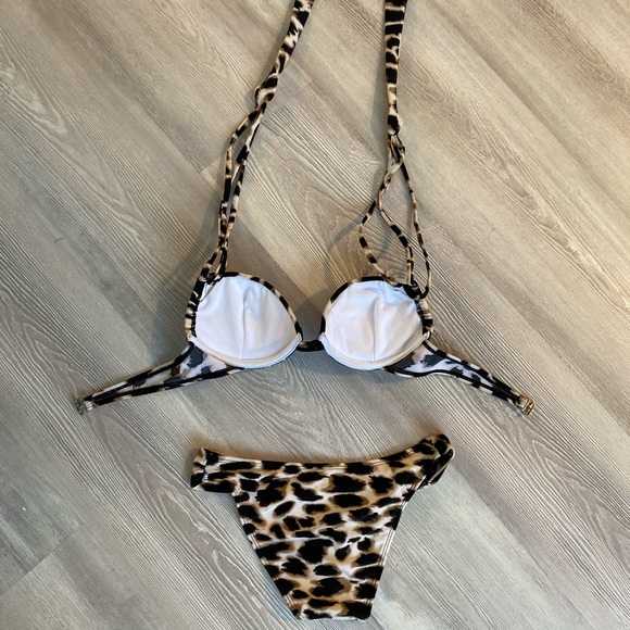 Bedazzled Animal Print Padded Bikini Size Small - Picture 3 of 8